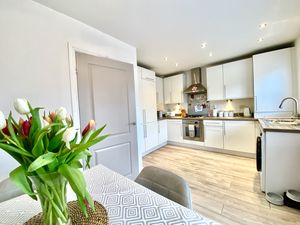 Kitchen/Diner- click for photo gallery